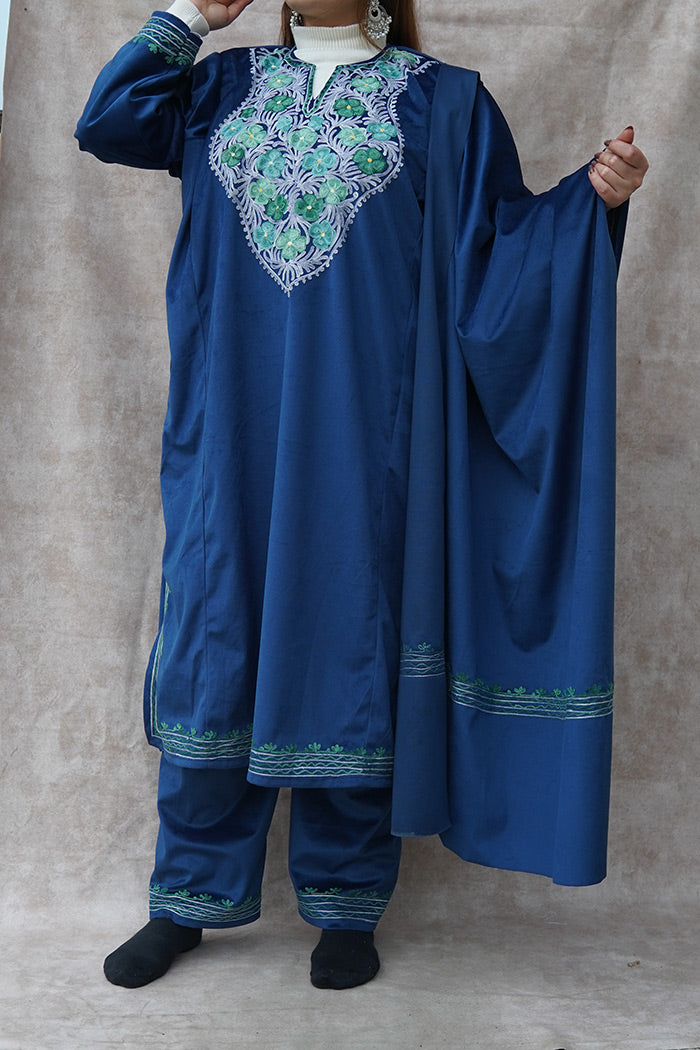 Kashmiri Velvet Blue Phiran Set | Phiran with Stole & Bottom