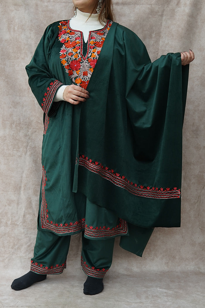 Kashmiri Velvet Green Phiran Set | Phiran with Stole & Bottom