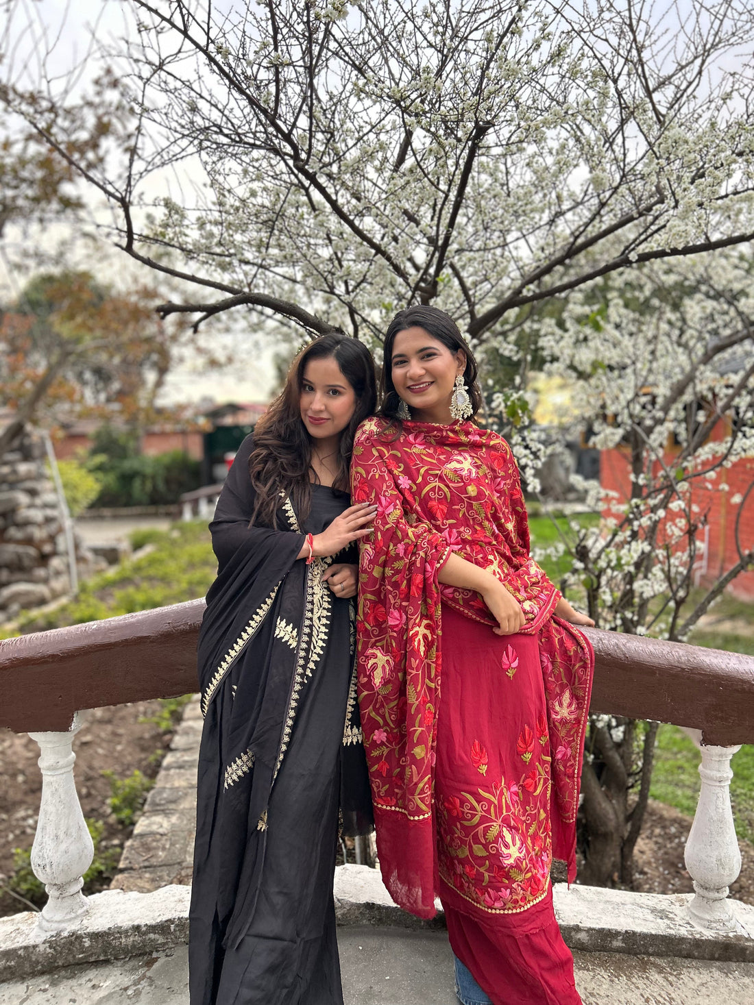 The Golden Thread: Exploring the Legacy of Zari and Aari Embroidery in Kashmiri Fashion