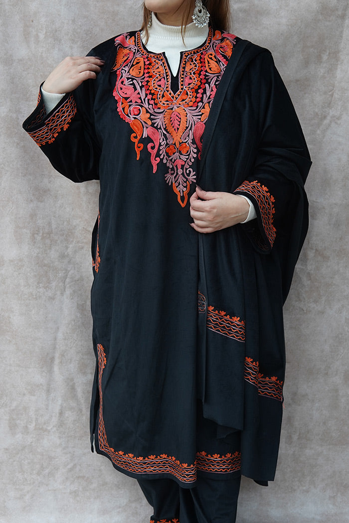 Kashmiri Velvet Black Phiran Set | Phiran with Stole & Bottom