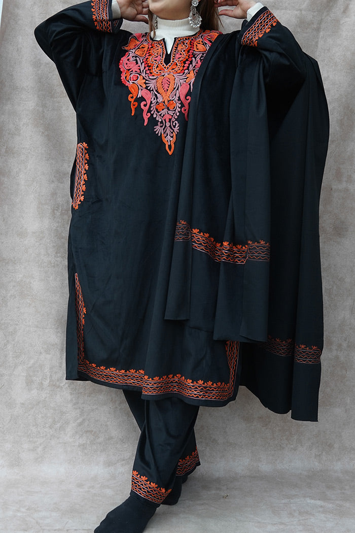 Kashmiri Velvet Black Phiran Set | Phiran with Stole & Bottom