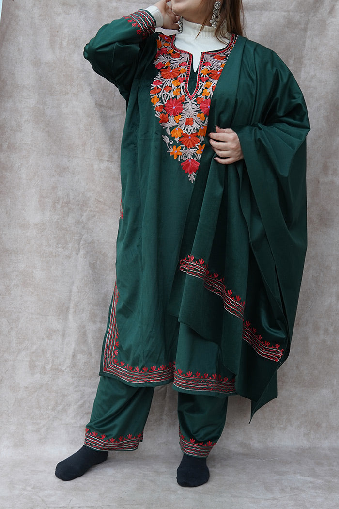 Kashmiri Velvet Green Phiran Set | Phiran with Stole & Bottom
