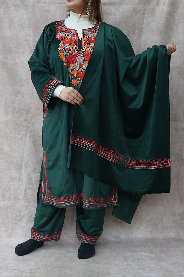 Kashmiri Velvet Green Phiran Set | Phiran with Stole & Bottom