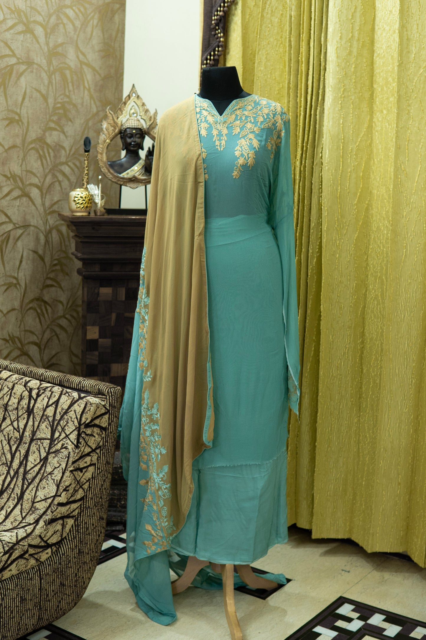 NAAZ