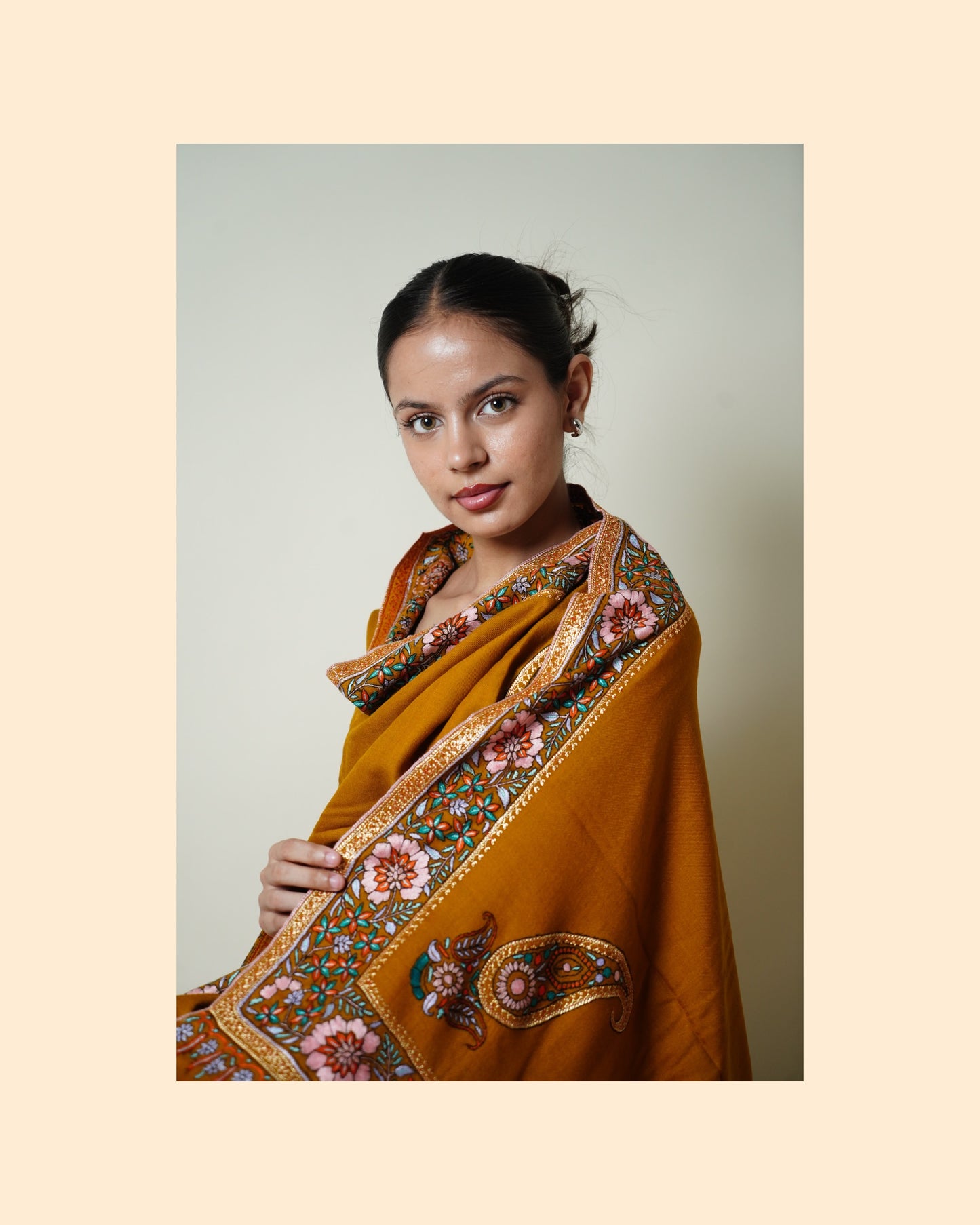 PURE PASHMINA SHAWL - BORDER EMBROIDERY